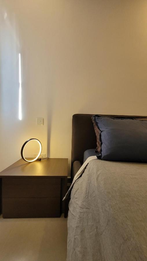 Stylish - Modern - Large Terrace - 2 Bed - 200 M From Sea - Fully Air Con Apartman San Pawl il-Baħar Kültér fotó